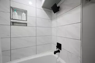 231 E 59th St, Chicago, IL 60637 - Photo 35