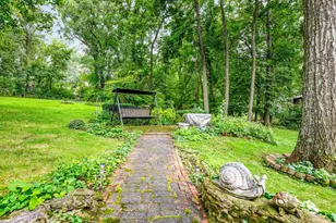 548 Baintree Rd, Davis, IL 61019 - Photo 7