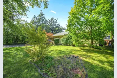 424 Village Road, Willowbrook, IL 60527 - Photo 23