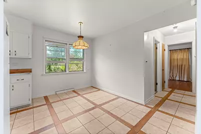 424 Village Road, Willowbrook, IL 60527 - Photo 7