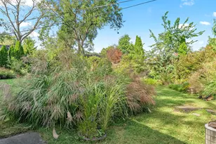 424 Village Rd, Willowbrook, IL 60527 - Photo 17
