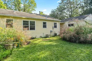 424 Village Rd, Willowbrook, IL 60527 - Photo 21