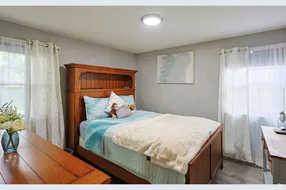 1431 Maple Lane, Elgin, IL 60123 - Photo 21