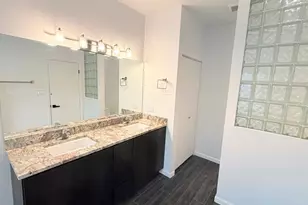 1945 W Thomas St, Chicago, IL 60622 - Photo 15