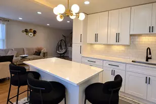 4137 Ruby St, Schiller Park, IL 60176 - Photo 5