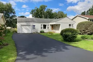 36608 N Lawrence Dr, Lake Villa, IL 60046 - Photo 1