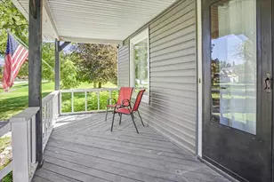 309 E Hickory St, Chatsworth, IL 60921 - Photo 3