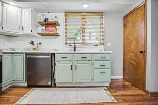 309 E Hickory St, Chatsworth, IL 60921 - Photo 11