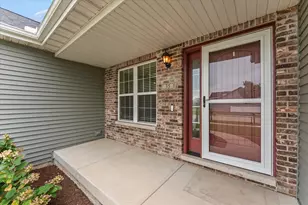 35 Lodge Trl, Monticello, IL 61856 - Photo 5