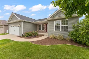 35 Lodge Trl, Monticello, IL 61856 - Photo 3