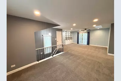 2114 Southwind Circle #7-3, Schaumburg, IL 60194 - Photo 3