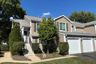 2114 Southwind Cir, Schaumburg, IL 60194 - Photo 1