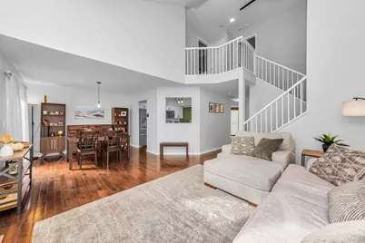 307 N Charles Avenue, Naperville, IL 60540 - Photo 5