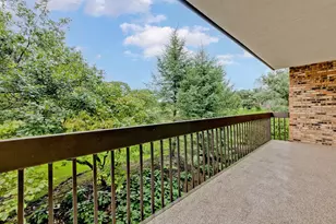 3860 Mission Hills Rd, Northbrook, IL 60062 - Photo 9