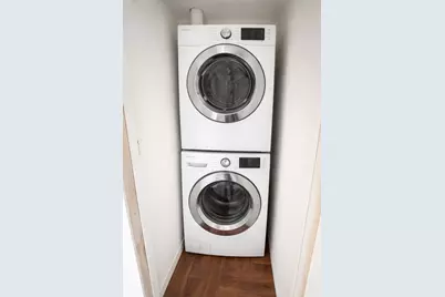 3340 W Evergreen Avenue #2R, Chicago, IL 60651 - Photo 9