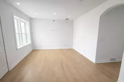 3340 W Evergreen Avenue #2R, Chicago, IL 60651 - Photo 3