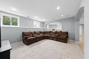 1928 Clyde Dr, Naperville, IL 60565 - Photo 27