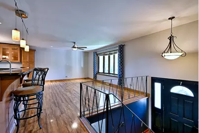 4155 Hudson Drive, Hoffman Estates, IL 60192 - Photo 15