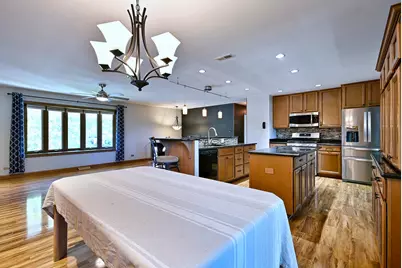 4155 Hudson Drive, Hoffman Estates, IL 60192 - Photo 19