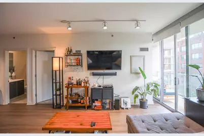 910 W Huron Street #1303, Chicago, IL 60642 - Photo 7