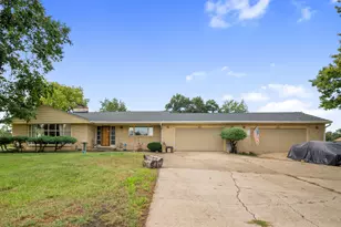 400 Sugar Creek Dr, Joliet, IL 60433 - Photo 1