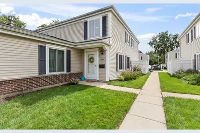 1585 Cove Drive, Prospect Heights, IL 60070 - Photo 1