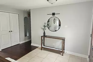111 Westover Ln, Schaumburg, IL 60193 - Photo 5