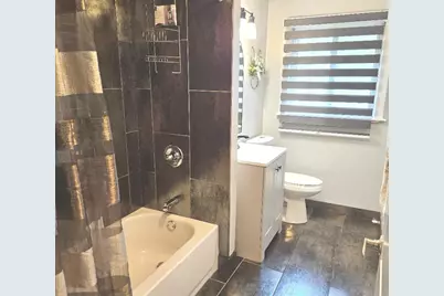 111 Westover Lane, Schaumburg, IL 60193 - Photo 7