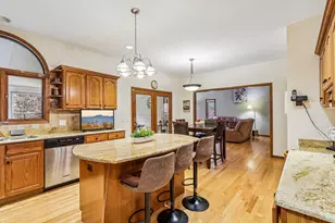 2002 Ravine Dr, Gurnee, IL 60031 - Photo 17