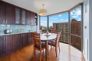 2650 N Lakeview Ave, Chicago, IL 60614 - Photo 13