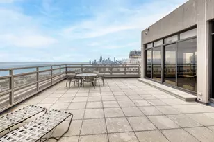 2650 N Lakeview Ave, Chicago, IL 60614 - Photo 31