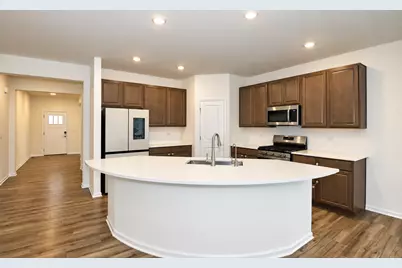 112 Sweetflag Circle, Elgin, IL 60124 - Photo 3