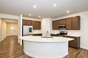 112 Sweetflag Cir, Elgin, IL 60124 - Photo 3