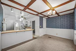 2409 Grove Ln, Cary, IL 60013 - Photo 15