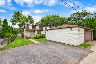 2409 Grove Lane, Cary, IL 60013 - Photo 3
