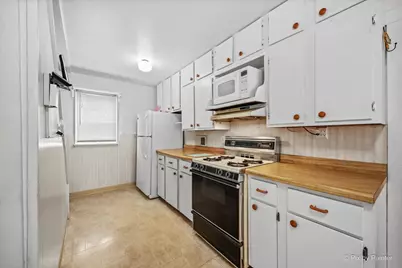 2409 Grove Lane, Cary, IL 60013 - Photo 11