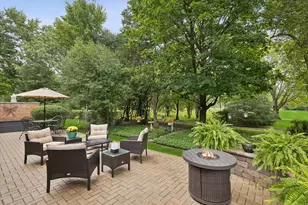 933 Wedgewood Dr, Crystal Lake, IL 60014 - Photo 29