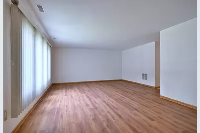 2620 N 72nd Court #1, Elmwood Park, IL 60707 - Photo 27