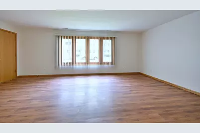 2620 N 72nd Court #1, Elmwood Park, IL 60707 - Photo 5