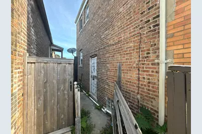 644 E 100th Place, Chicago, IL 60628 - Photo 17