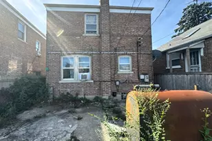 644 E 100th Pl, Chicago, IL 60628 - Photo 15
