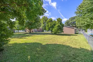 201 E North St, Ridge Farm, IL 61870 - Photo 35