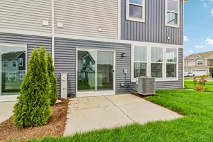 649 Cassia Ct, Crystal Lake, IL 60012 - Photo 29