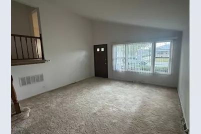 15239 Hamlin Avenue, Midlothian, IL 60445 - Photo 3