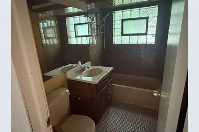 15239 Hamlin Avenue, Midlothian, IL 60445 - Photo 11