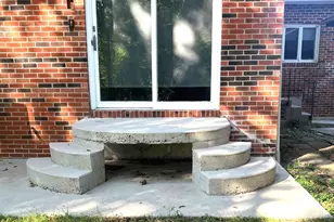 411 Suwanee St, Park Forest, IL 60466 - Photo 7