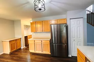 2304 Foxmoor Ln, Aurora, IL 60502 - Photo 7