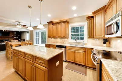 816 Canyon Run Road, Naperville, IL 60565 - Photo 7