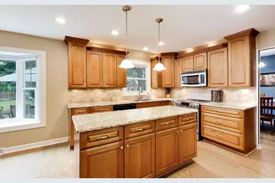 816 Canyon Run Road, Naperville, IL 60565 - Photo 9