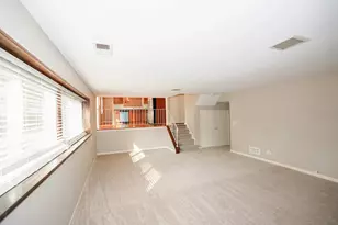 1329 Stonegate Rd, Naperville, IL 60540 - Photo 5